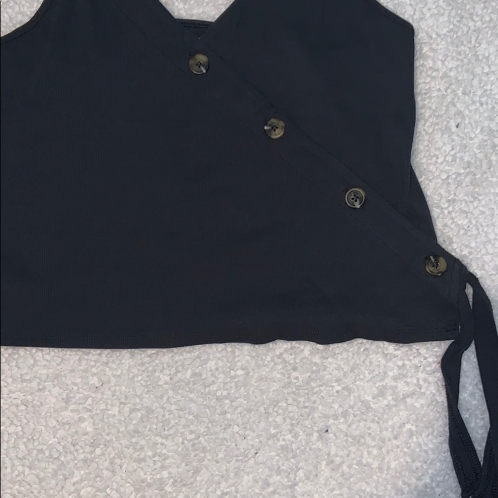 🌺Gray Tank - Picture 2 of 2